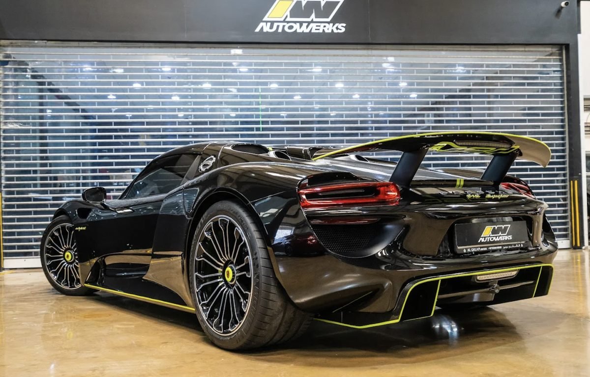 Porsche 918 Spyder at Autowerks Dubai