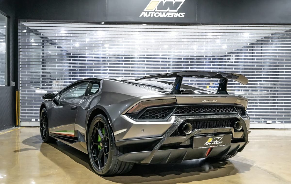 Lamborghini Huracan at Autowerks Dubai